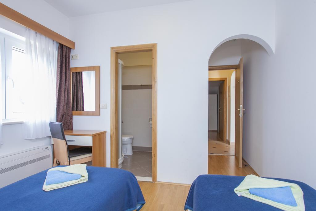 Apartments Villa Maris 룸바르다 객실 사진
