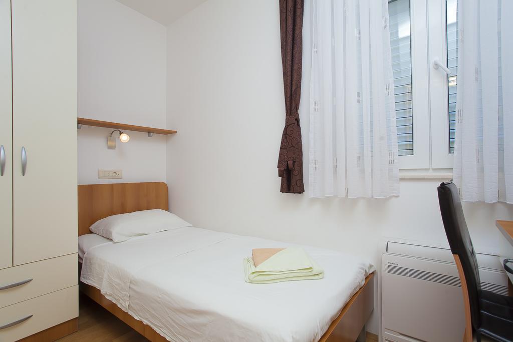 Apartments Villa Maris 룸바르다 객실 사진